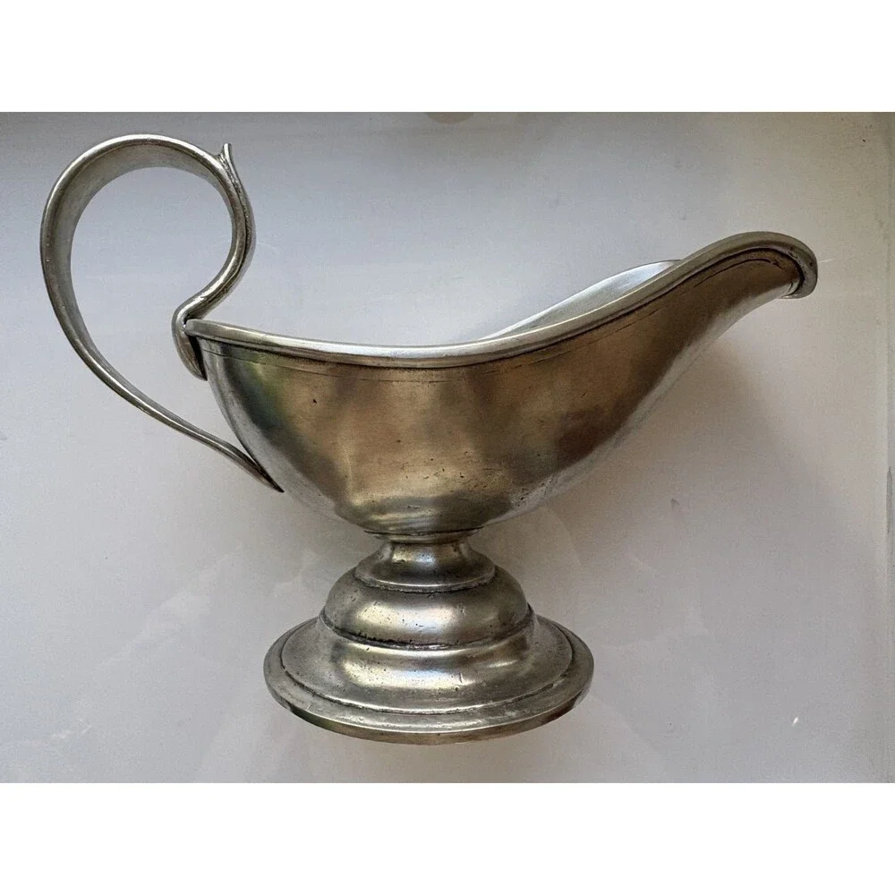 MATCH Italian made Pewter Gravy Boat $273.‎ Medium size - Excellent condition